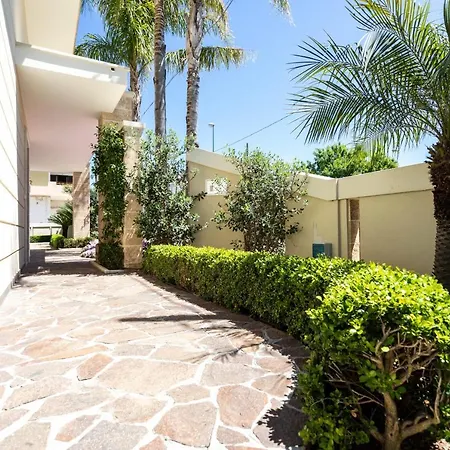 Domus Japigia Удженто