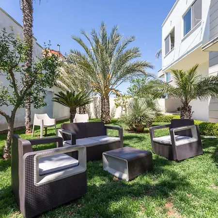 Domus Japigia 3* ウジェント