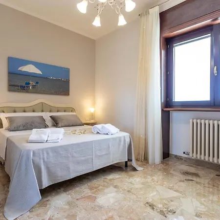 Domus Japigia Bed & Breakfast 2*