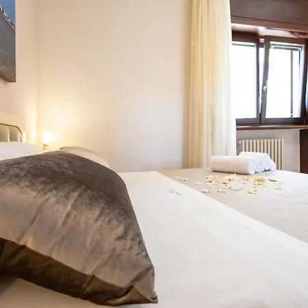 Couette-café Domus Japigia 2*